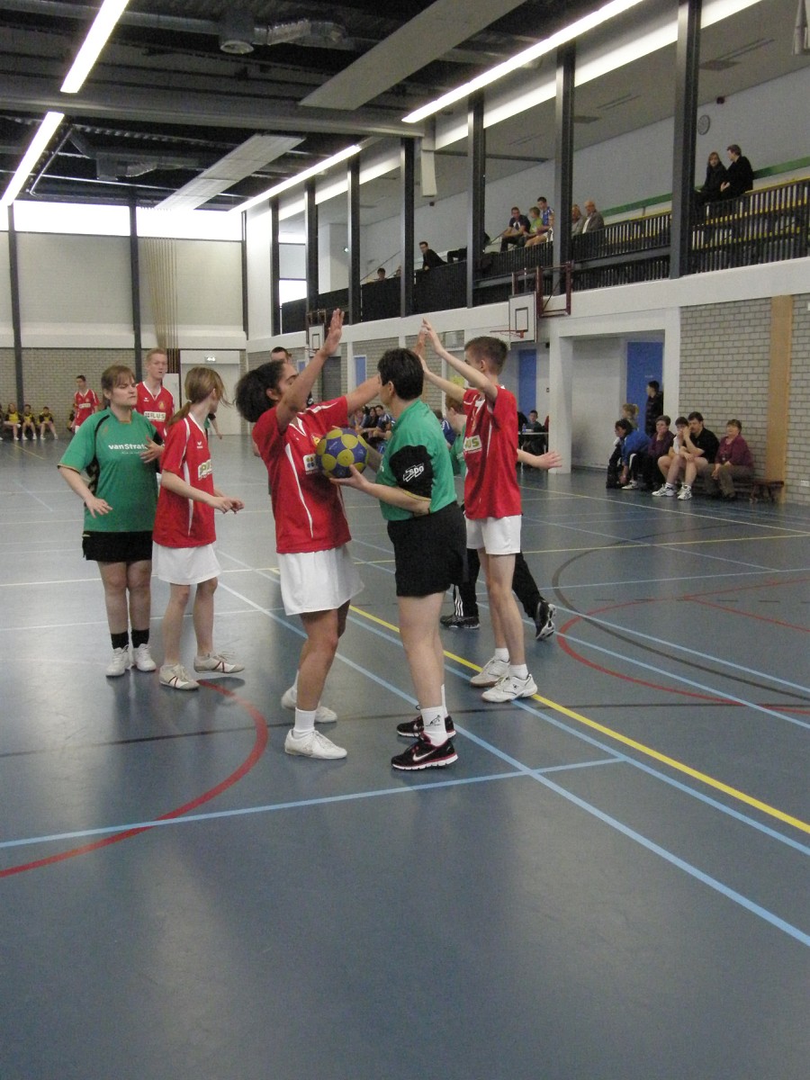 G korfbaltoernooi 17 maart 2012 040.jpg